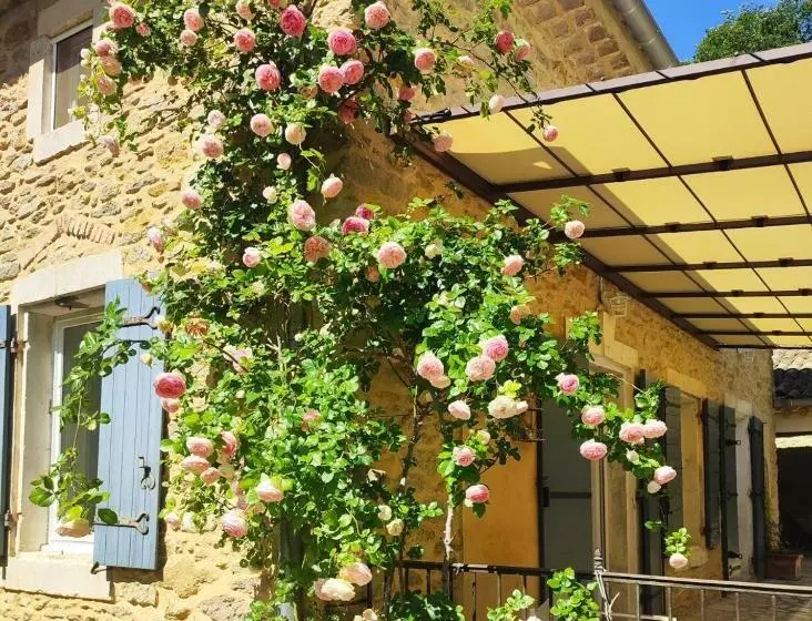 ベッドアンドブレックファースト La Jourdane