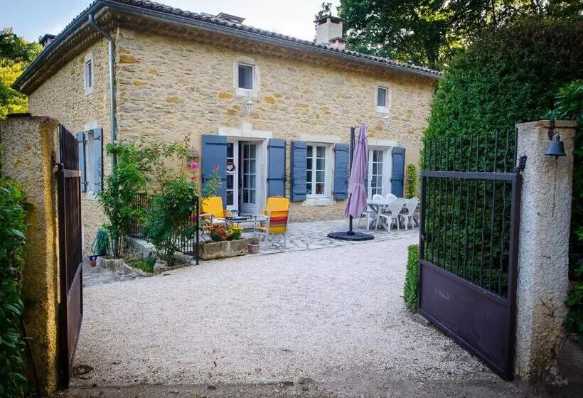 ベッドアンドブレックファースト La Jourdane