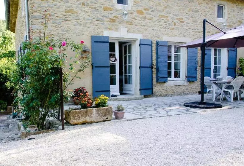 ベッドアンドブレックファースト La Jourdane