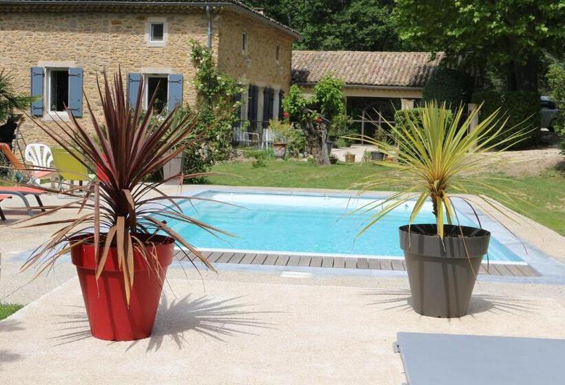 مبيت وإفطار La Jourdane