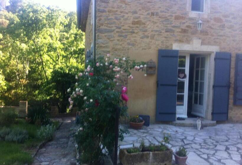 مبيت وإفطار La Jourdane