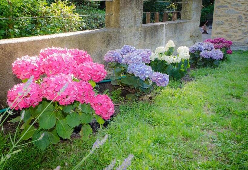 مبيت وإفطار La Jourdane