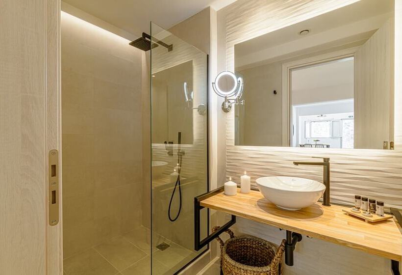 Bed & Breakfast Ikio Concept Santorini