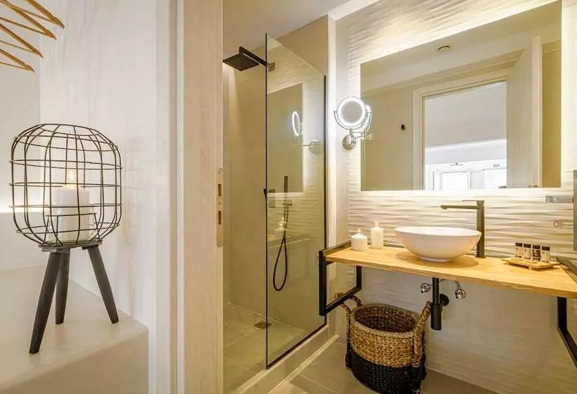 Aamiaismajoitus (B&B) Ikio Concept Santorini