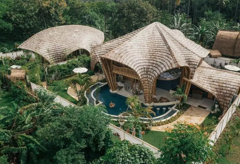 ベッドアンドブレックファースト Villa Tokay   Luxury Private Villas