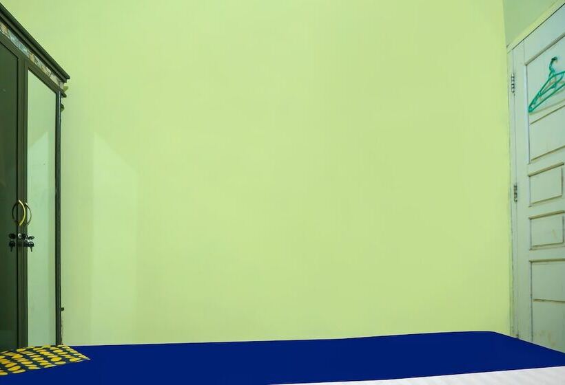 호텔 Kost Qiu Qiu 99 By Oyo