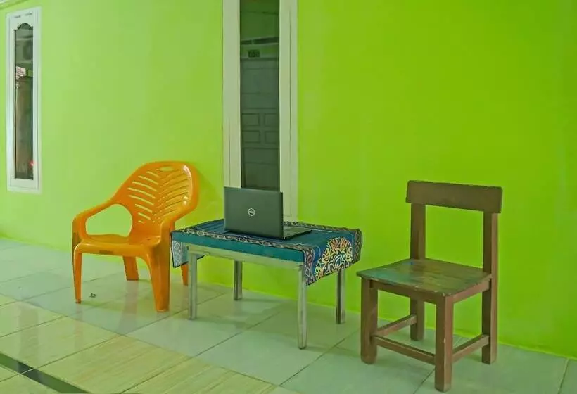 ホテル Kost Qiu Qiu 99 By Oyo