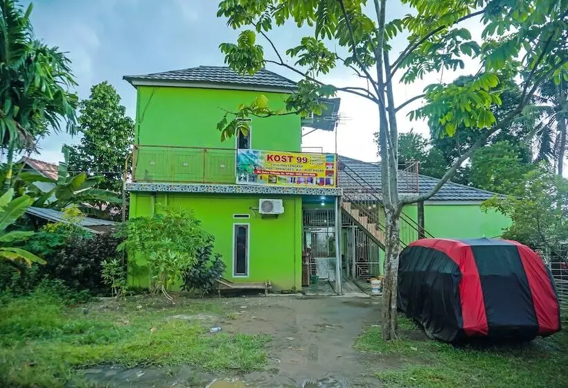 ホテル Kost Qiu Qiu 99 By Oyo