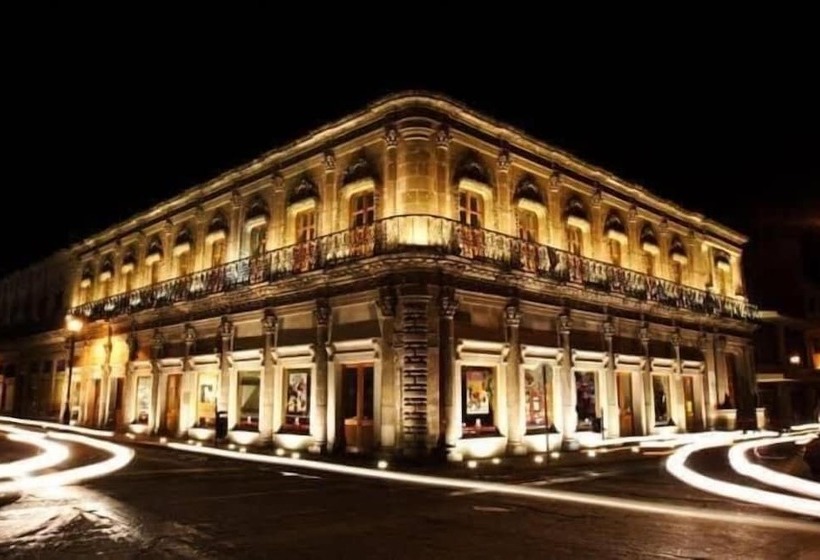 هتل Placio De Las Rosas