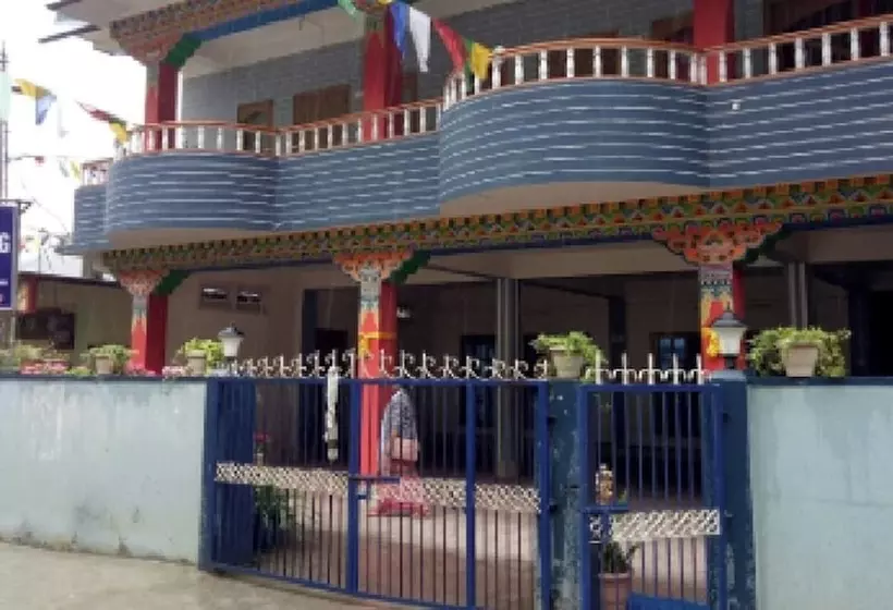 ホテル Samdup Khang