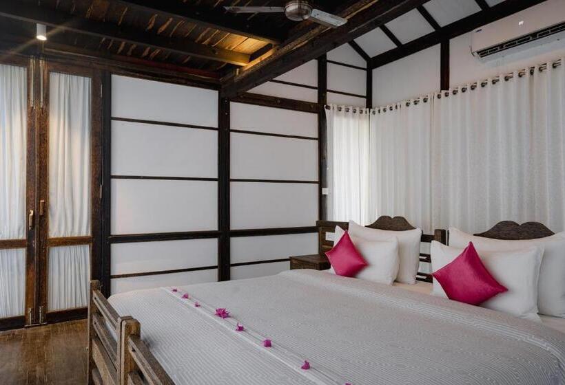 Hotel Spicetree Chinnar