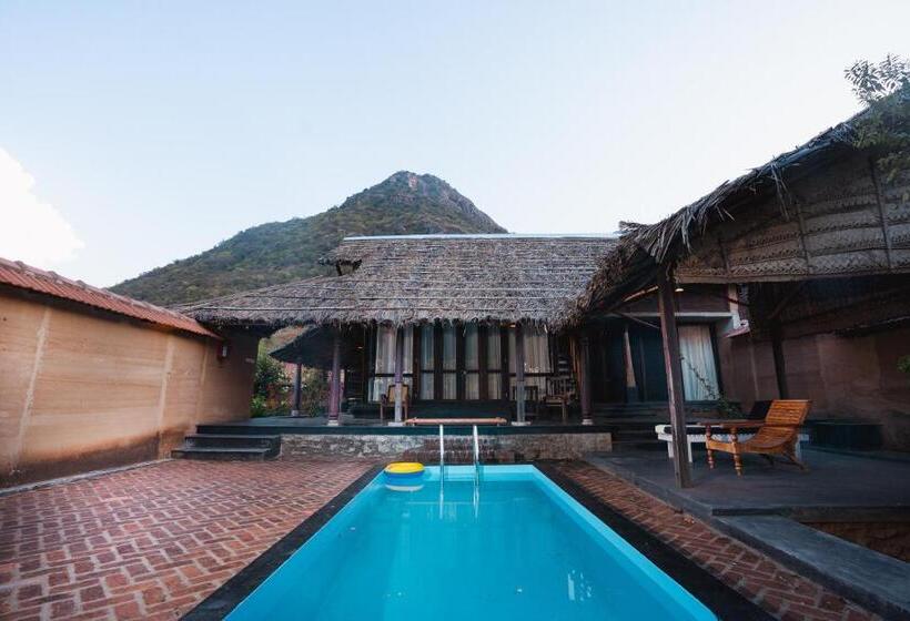 Hotel Spicetree Chinnar