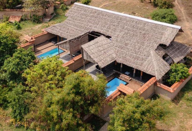 Hotel Spicetree Chinnar