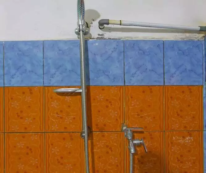 ホテル Spot On 92462 Awenk Homestay Near Sd Gunung Wakul