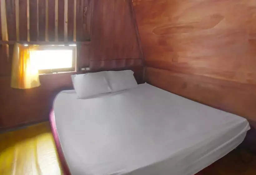 ホテル Spot On 92462 Awenk Homestay Near Sd Gunung Wakul