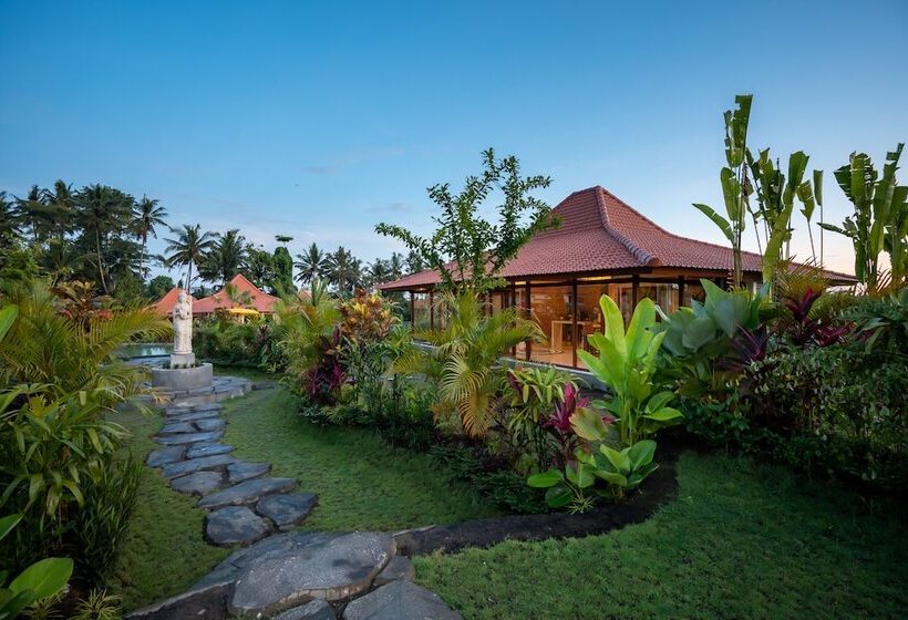 Kampung Uma Dawa Resort And Spa