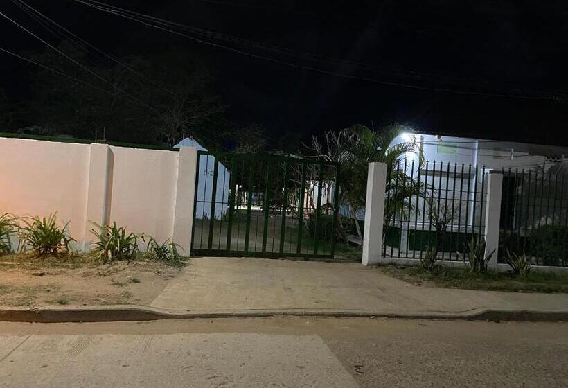 پانسیون Casafinca Turbaco En Mompox Con Parqueadero