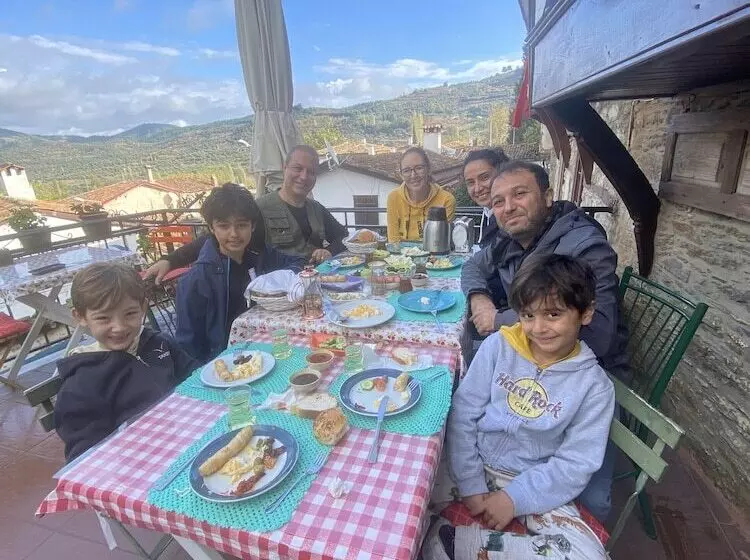 Majatalo şirince Lotus Konakları