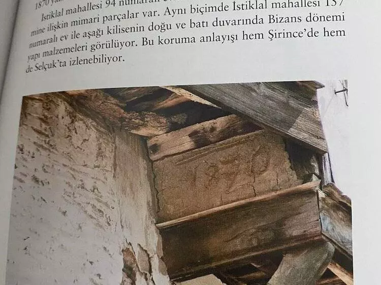 Majatalo şirince Lotus Konakları