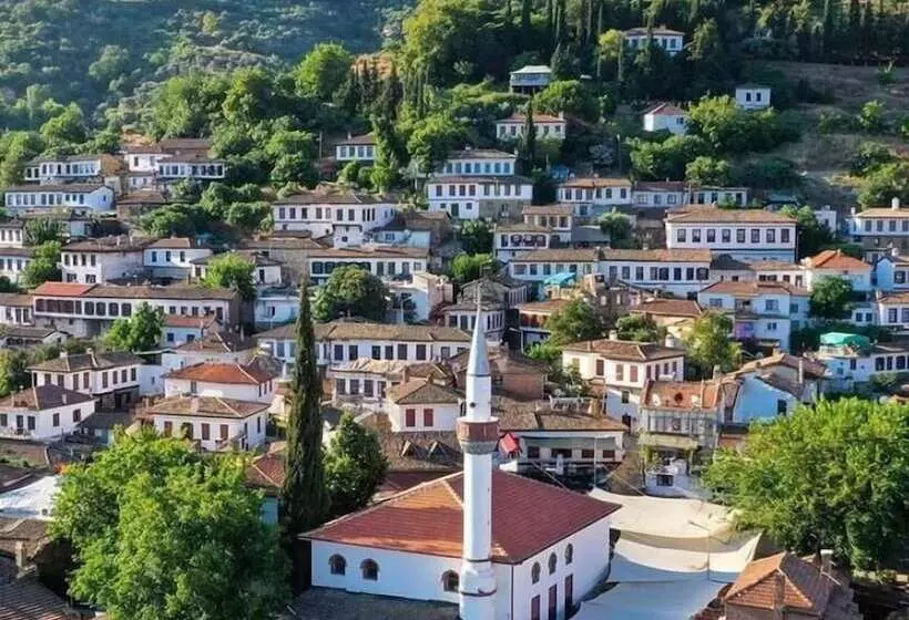 Majatalo şirince Lotus Konakları