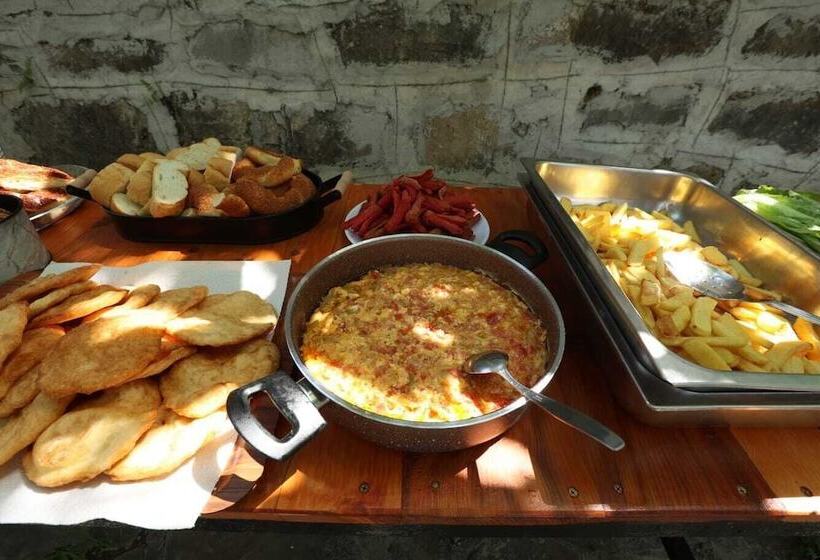 پانسیون Ozgur Family House