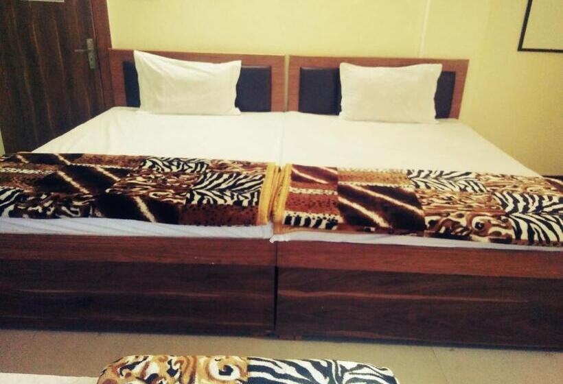 بنسيون Shree Ji Guest House