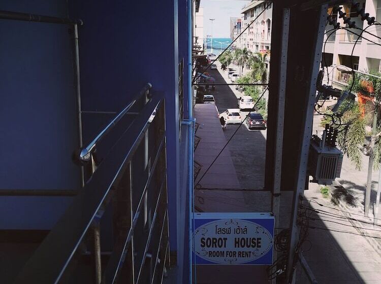 Pansiyon Sorot House