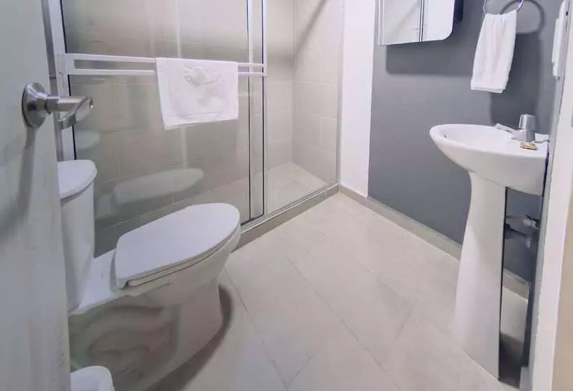 Ventiuna Hotel & Hostel