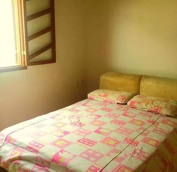 تختخواب و صبحانه Casa Das Fragatas   Cama E Café