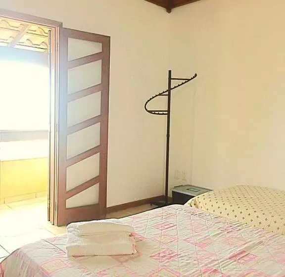 تختخواب و صبحانه Casa Das Fragatas   Cama E Café