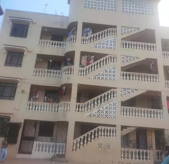 تختخواب و صبحانه Mahnoor Studio Apartment
