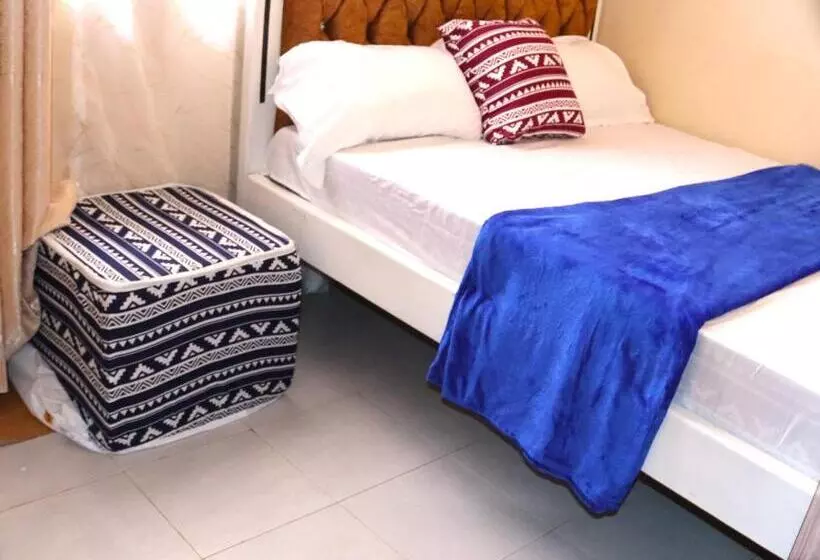 تختخواب و صبحانه Mahnoor Studio Apartment