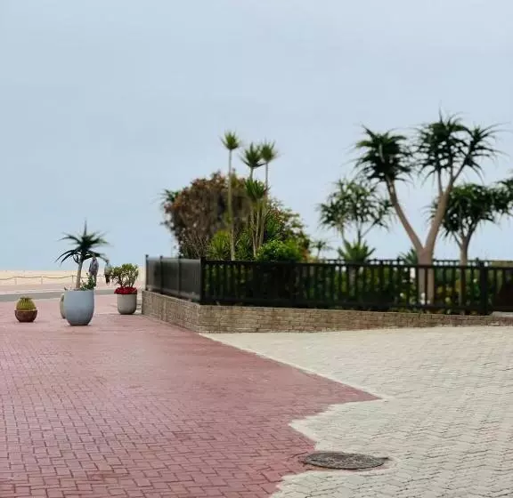 تختخواب و صبحانه Silver Dunes Apartments