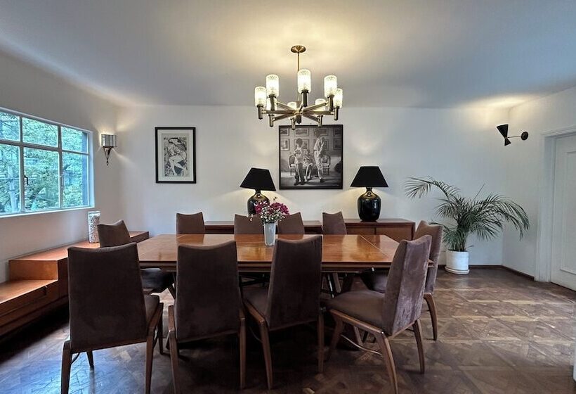 Edificio Art Deco En Roma Norte