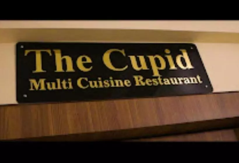 Hotelli Apoorva Royale Salepali