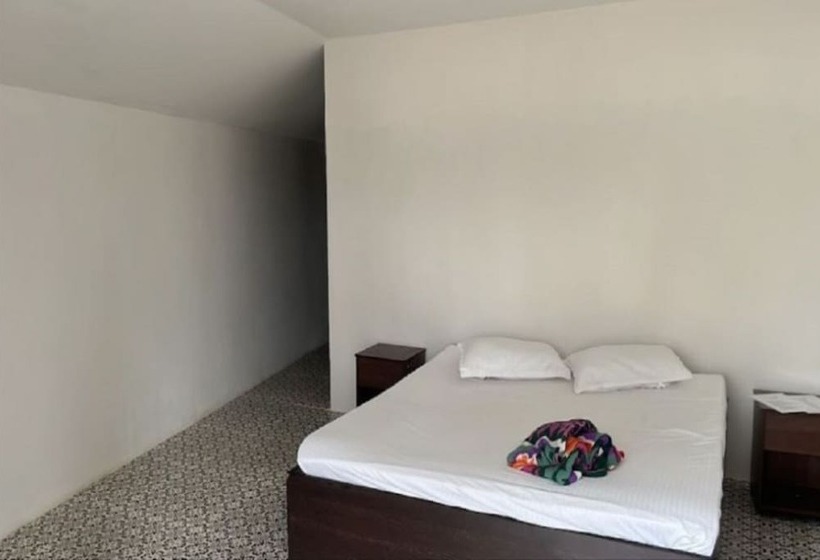 בית מלון כפרי Athmaveda   Shivanasamudra