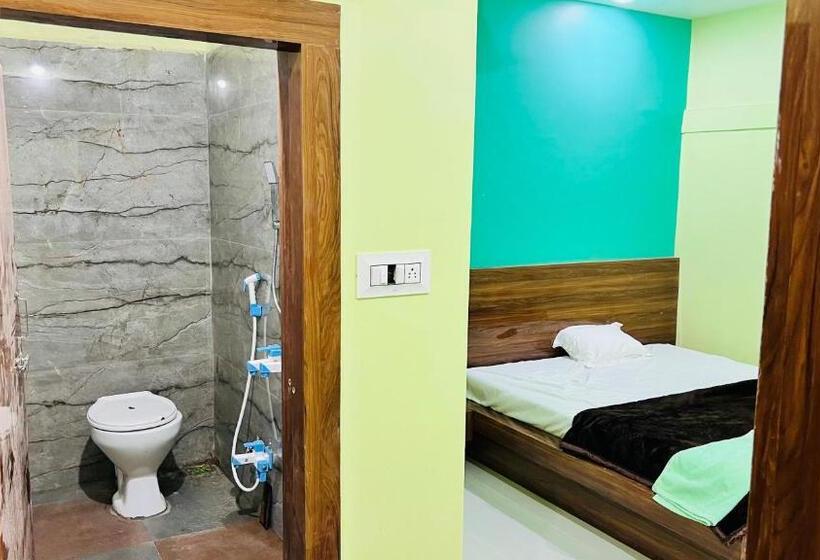 בית מלון כפרי Kanishka Palace And Restro