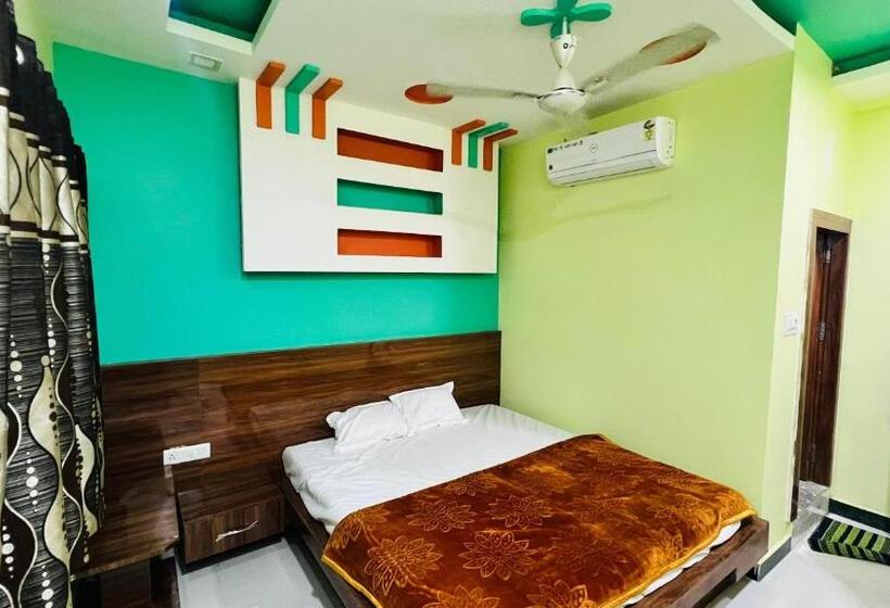 בית מלון כפרי Kanishka Palace And Restro