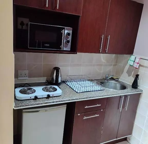 Hotelli Ocean View Villas   F6