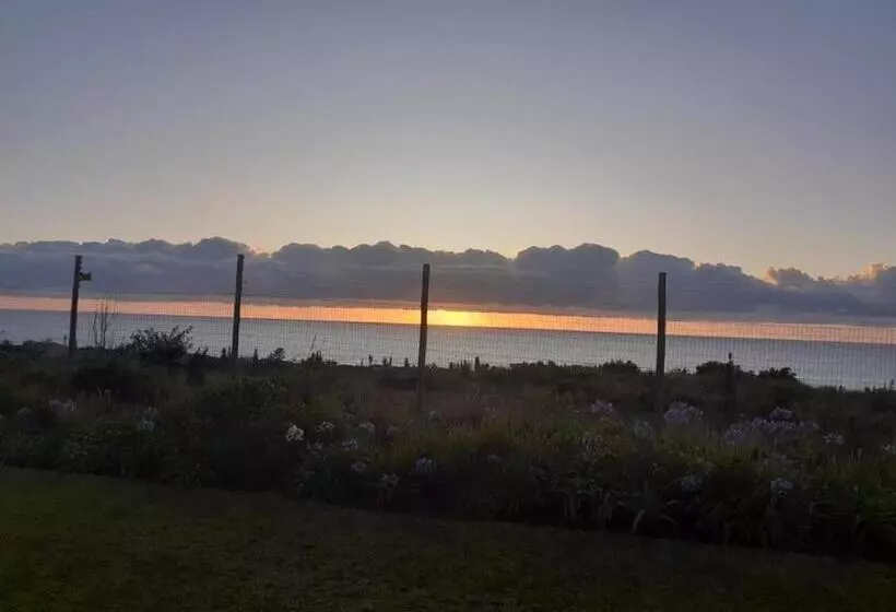 Hotelli Ocean View Villas   F6