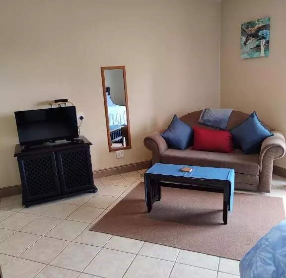 Hotelli Ocean View Villas   F6