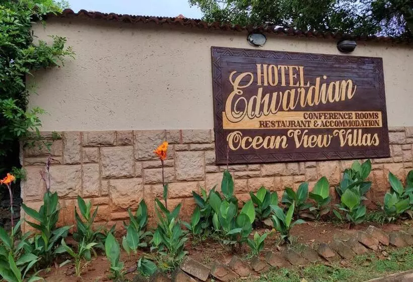 Hotelli Ocean View Villas   F6