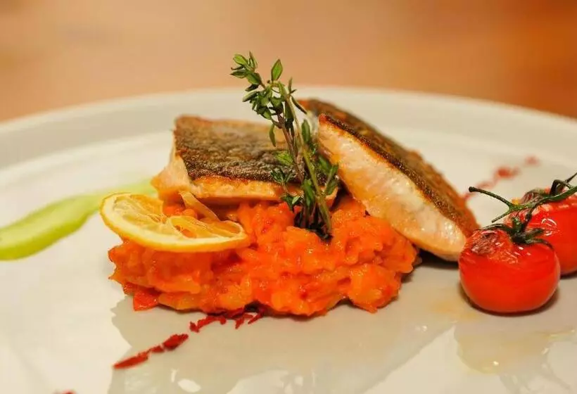 ホテル Restaurant Juwel