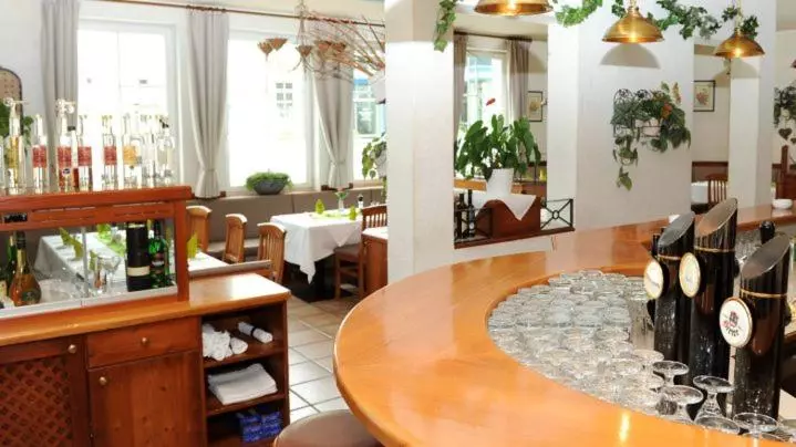 ホテル Restaurant Juwel
