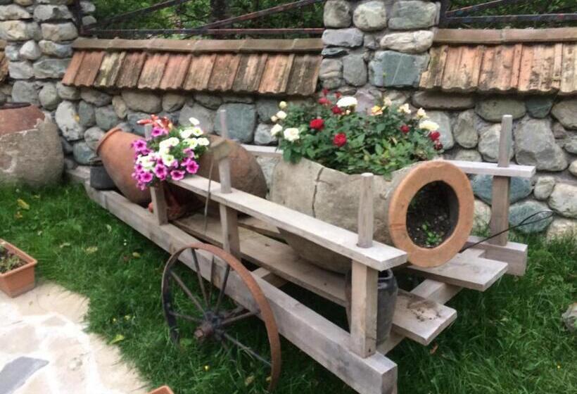 هتل Restaurant Kakhaberi