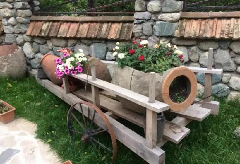 هتل Restaurant Kakhaberi