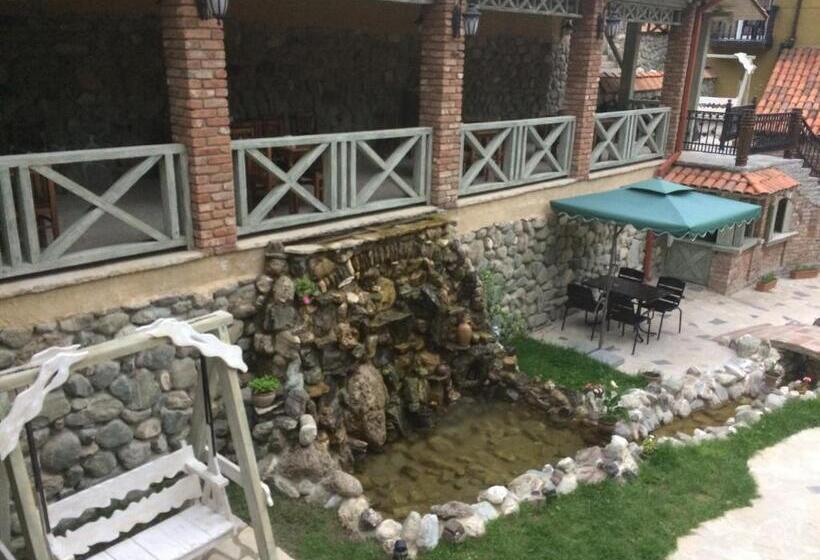 هتل Restaurant Kakhaberi