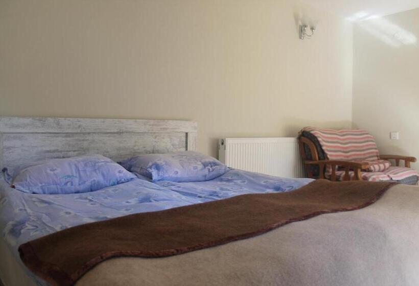 هتل Restaurant Kakhaberi