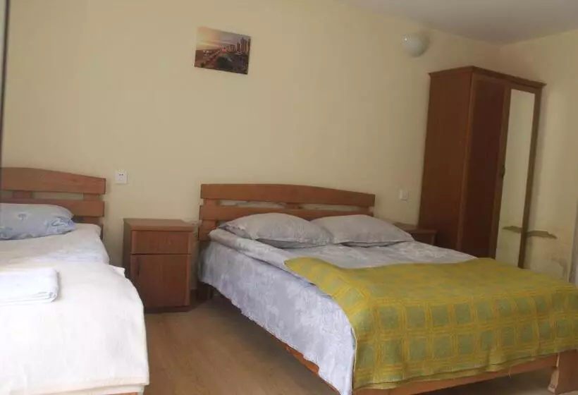 هتل Restaurant Kakhaberi