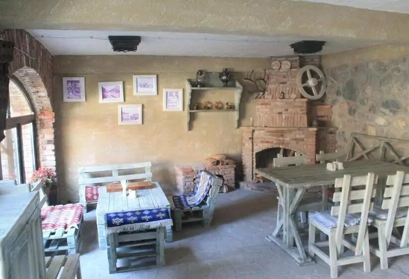 هتل Restaurant Kakhaberi